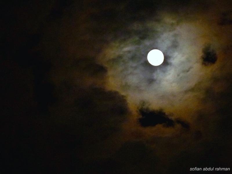 Full Moon of Nisfu Sya’aban « Blog Archive « Maybe tomorrow…